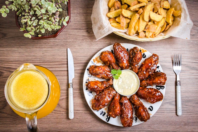 Crispy chicken wings tossed in ranch sauce